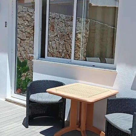 Dona Ana בית הארחה 3*
