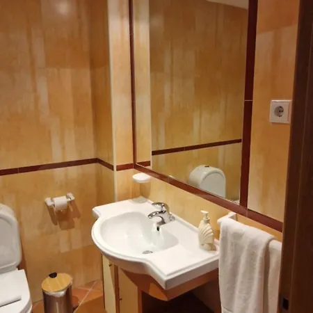 Dona Ana Guest house Lagos